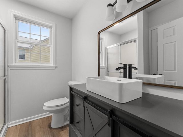 28 Crestview Dr RHS, Westborough, MA 01581