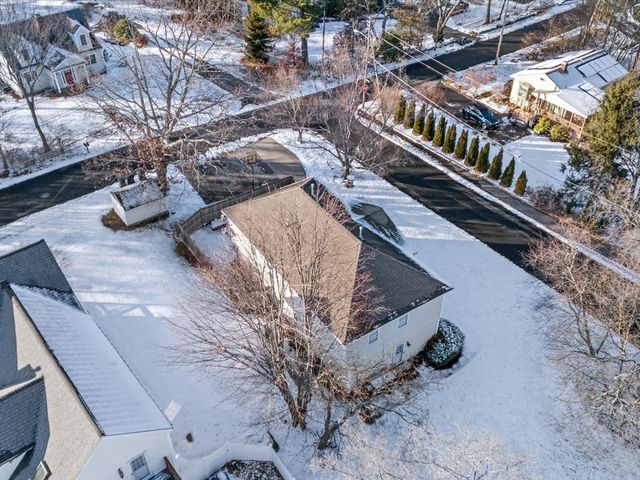 28 Crestview Dr RHS, Westborough, MA 01581