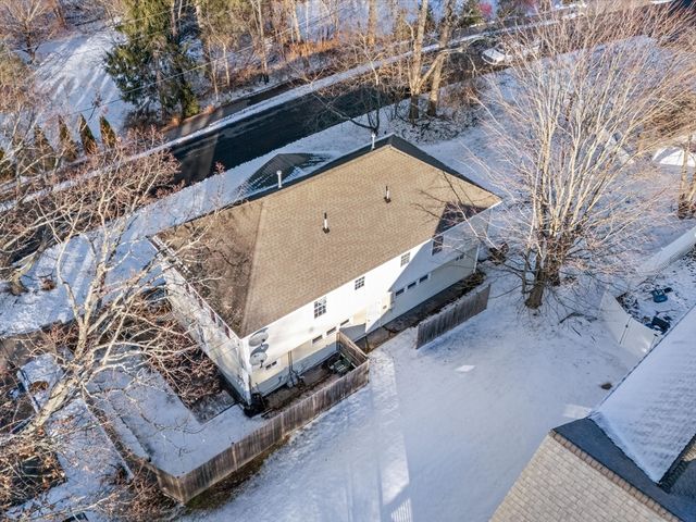 28 Crestview Dr RHS, Westborough, MA 01581