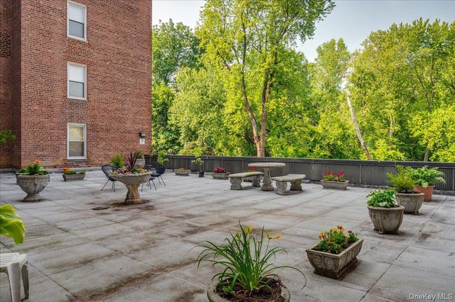 1111 Midland Avenue 6G, Bronxville, NY 10708