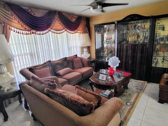 2301 Everglades Drive, Miramar, FL 33023