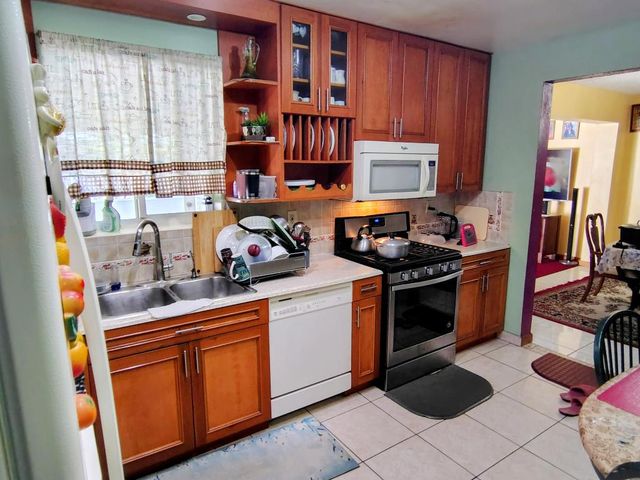 2301 Everglades Drive, Miramar, FL 33023