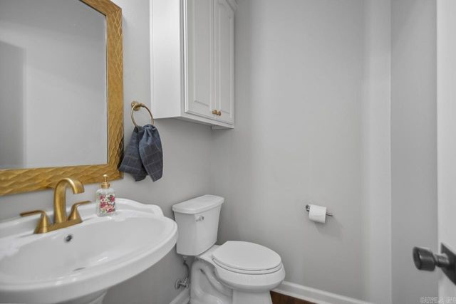 2806 Woodsgate Drive, Little Rock, AR 72211