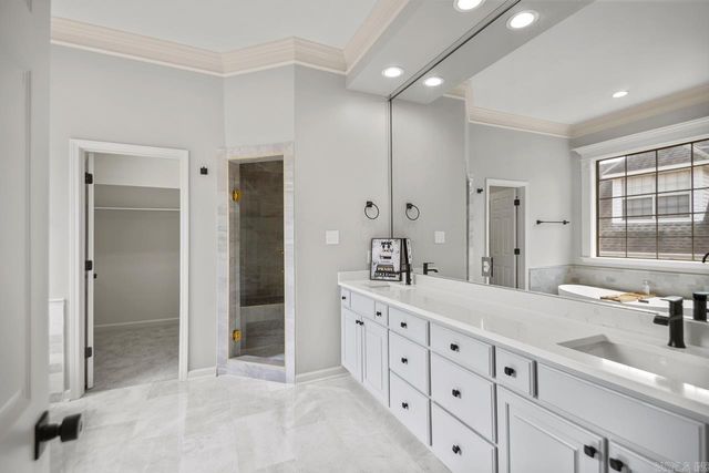 2806 Woodsgate Drive, Little Rock, AR 72211