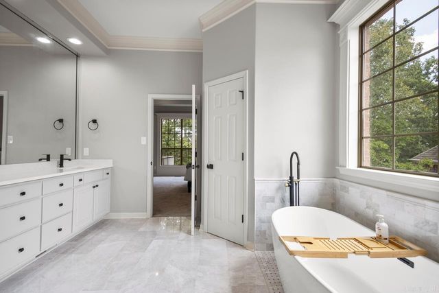 2806 Woodsgate Drive, Little Rock, AR 72211