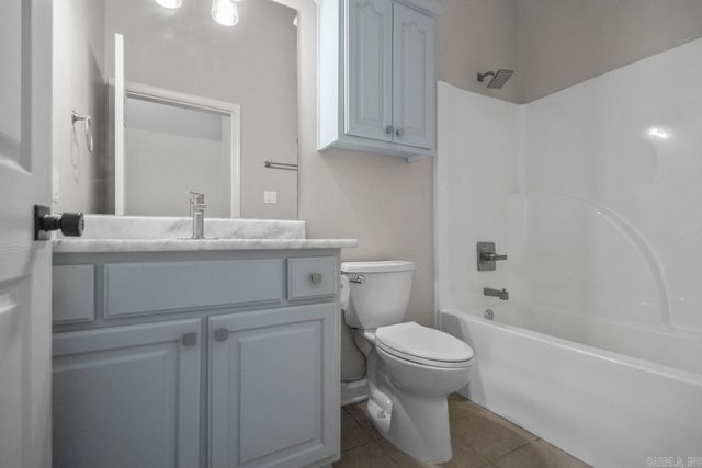 2806 Woodsgate Drive, Little Rock, AR 72211