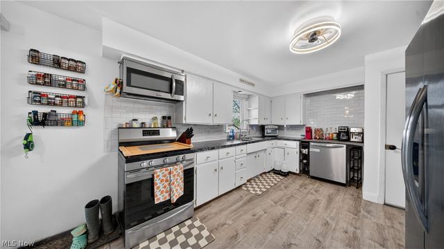 534 E Steels Corners Road, Stow, OH 44224