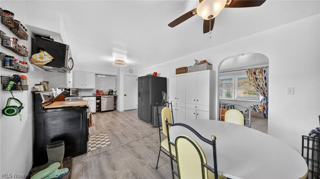 534 E Steels Corners Road, Stow, OH 44224