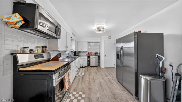 534 E Steels Corners Road, Stow, OH 44224