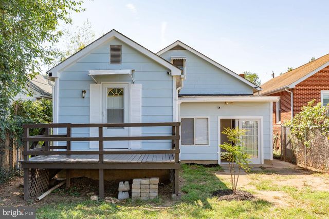 1903 CHARLES ST, Fredericksburg, VA 22401