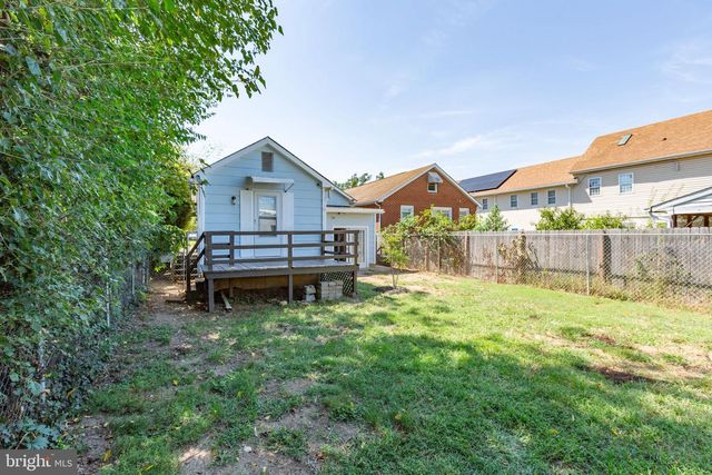 1903 CHARLES ST, Fredericksburg, VA 22401