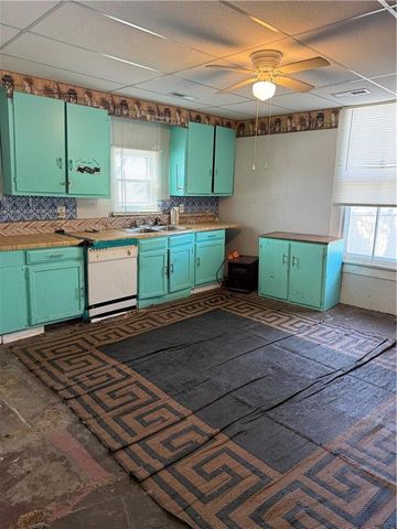 400 E North Main Street, Richmond, MO 64085