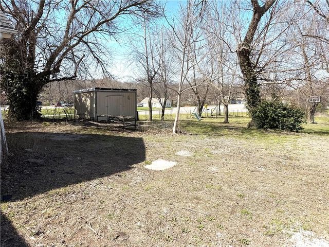 400 E North Main Street, Richmond, MO 64085