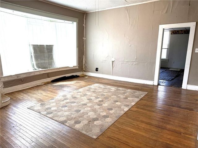 400 E North Main Street, Richmond, MO 64085
