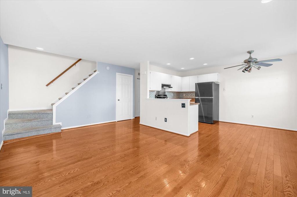 509 CRYSTAL LN #23-B, West Norriton, PA 19403 — photo 2