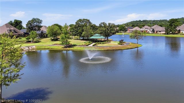 9004 Lakeside Way, Fort Smith, AR 72903