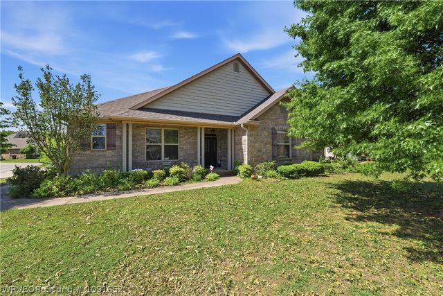 9004 Lakeside Way, Fort Smith, AR 72903