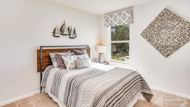 2022 Limpkin St, Cantonment, FL 32533