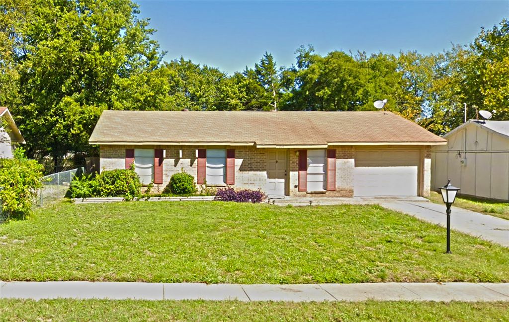 127 Cooper Street, Cedar Hill, TX 75104