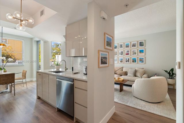 110 Washington Ave 1316, Miami Beach, FL 33139