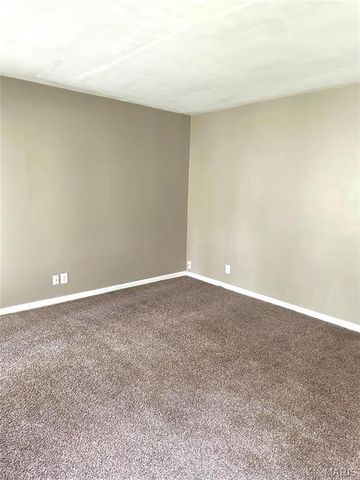 9 CROSSROAD Drive, Fairview Heights, IL 62208