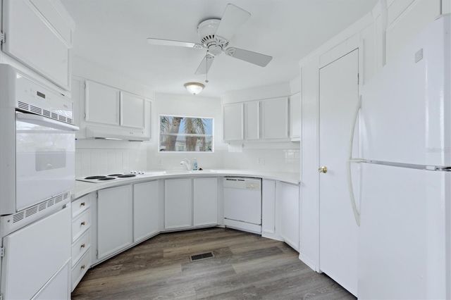 3310 BLUE JAY LANE, Englewood, FL 34224