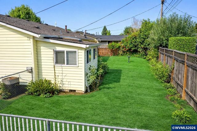 1315 Rainier Rd, Woodburn, OR 97071