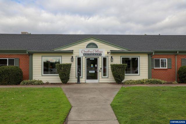 1315 Rainier Rd, Woodburn, OR 97071