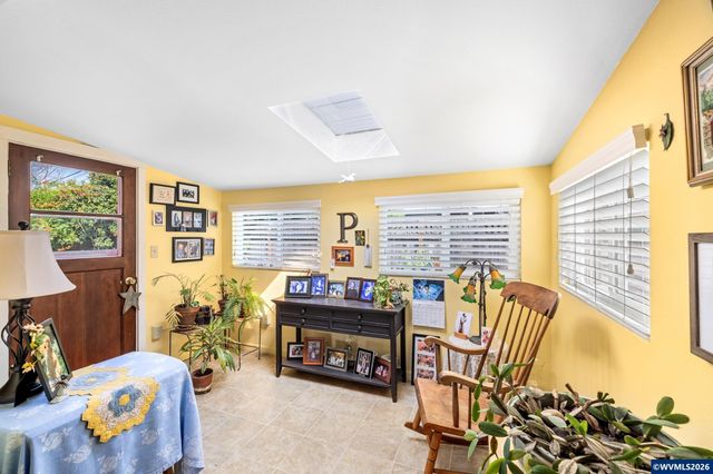 1315 Rainier Rd, Woodburn, OR 97071