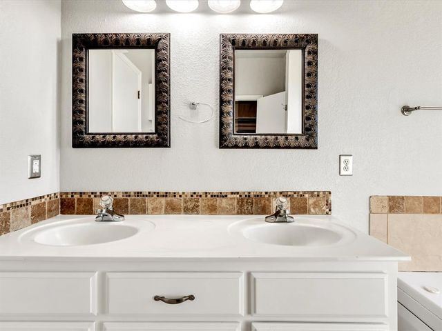 4001 Tori Place, Yukon, OK 73099