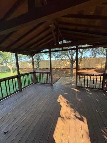 4001 Tori Place, Yukon, OK 73099