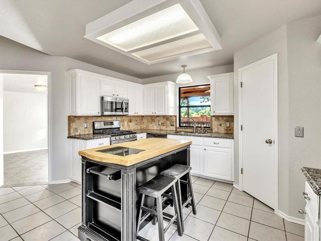 4001 Tori Place, Yukon, OK 73099