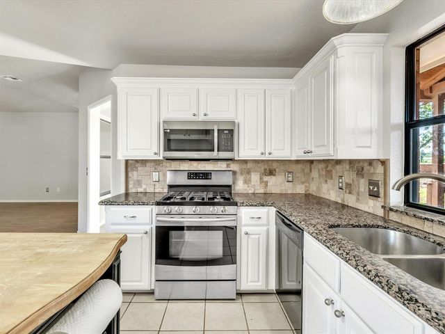 4001 Tori Place, Yukon, OK 73099