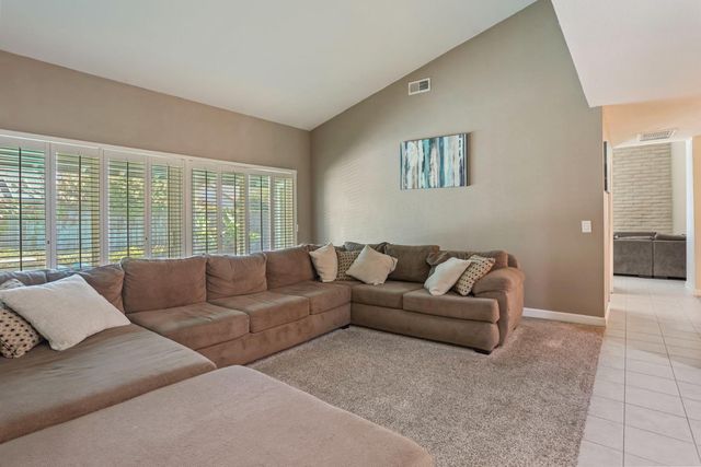 3777 Fort Donelson Dr, Stockton, CA 95219