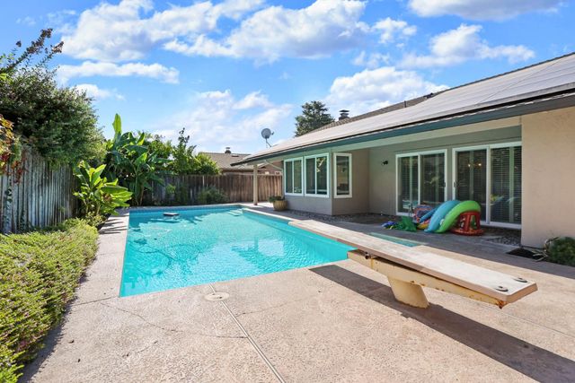 3777 Fort Donelson Dr, Stockton, CA 95219