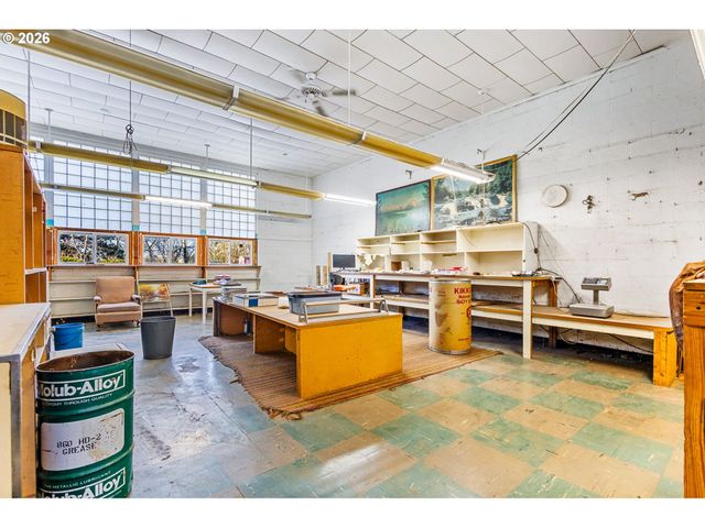 35113 BREWSTER Rd, Lebanon, OR 97355