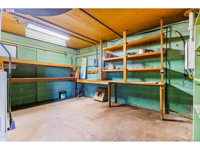 35113 BREWSTER Rd, Lebanon, OR 97355