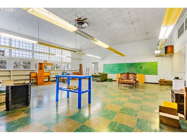 35113 BREWSTER Rd, Lebanon, OR 97355