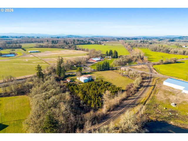 35113 BREWSTER Rd, Lebanon, OR 97355