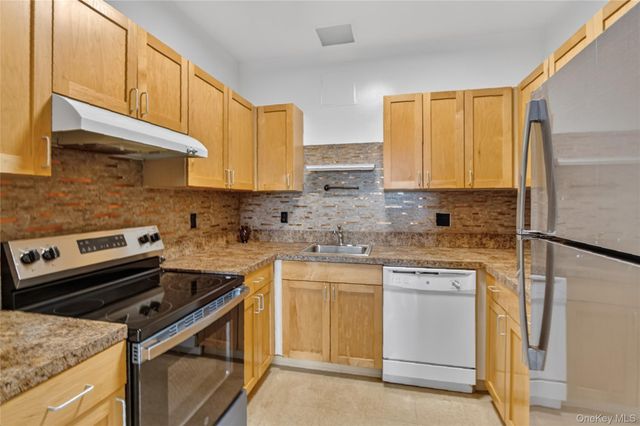 20 S Broadway 305, Nyack, NY 10960