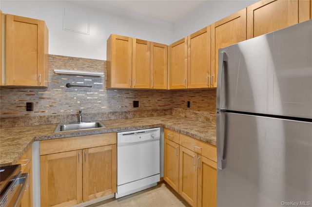 20 S Broadway 305, Nyack, NY 10960