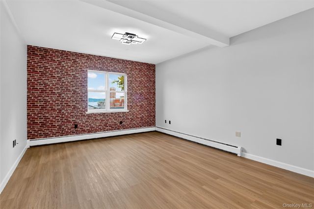 20 S Broadway 305, Nyack, NY 10960