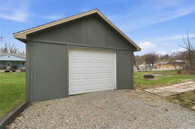 3703 52nd, New Brighton, PA 15066