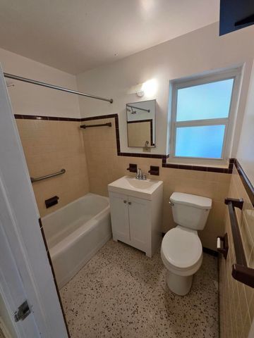 1216 Cabana Road 1a, Singer Island, FL 33404