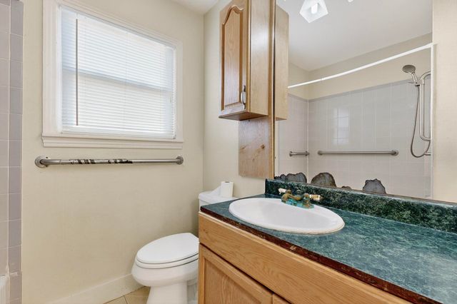 2065 S Farola Drive, Dallas, TX 75228