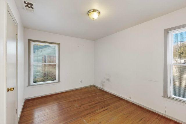 2065 S Farola Drive, Dallas, TX 75228