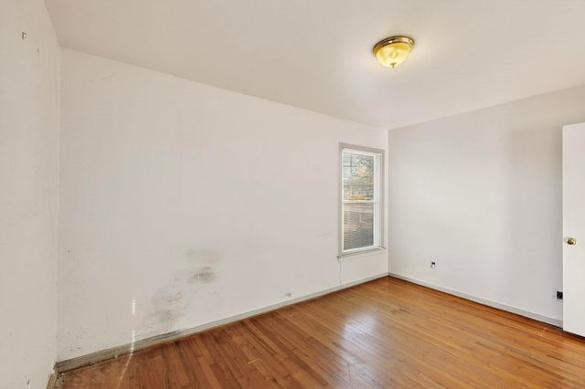 2065 S Farola Drive, Dallas, TX 75228