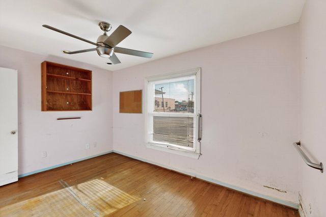 2065 S Farola Drive, Dallas, TX 75228