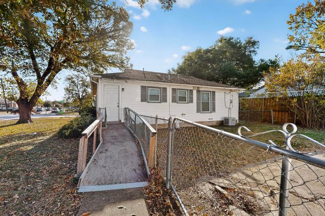 2065 S Farola Drive, Dallas, TX 75228