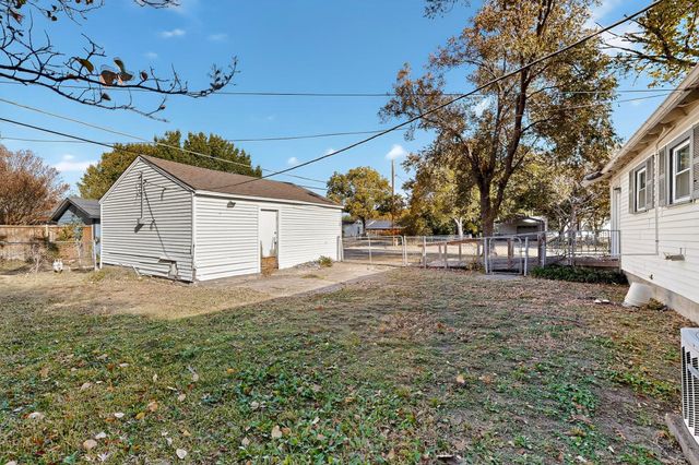 2065 S Farola Drive, Dallas, TX 75228